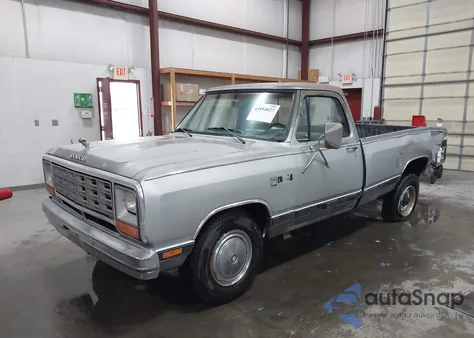 1984 Dodge D-Series D300/D350 z USA, uszkodzony, nr VIN 1B7KD3416ES326270